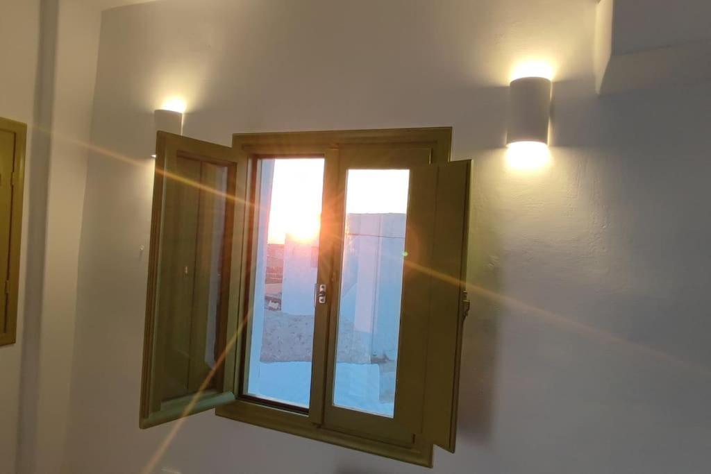 Appartamento Finikas Cave House Foinikiá Esterno foto